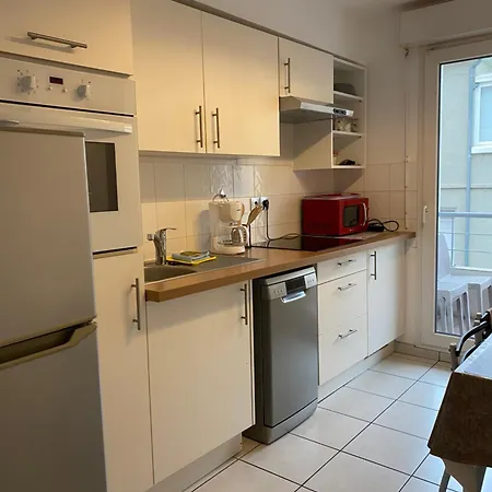 Appartement Parking Prive Gratuit, Balcon, 2 Clermont-Ferrand